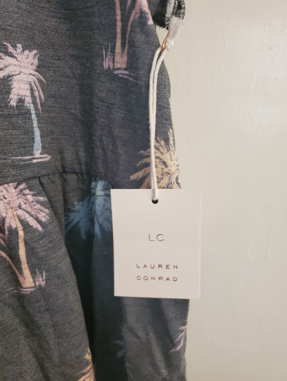 LC Lauren Conrad Palm Print Peplum Top - Picture 4 of 6